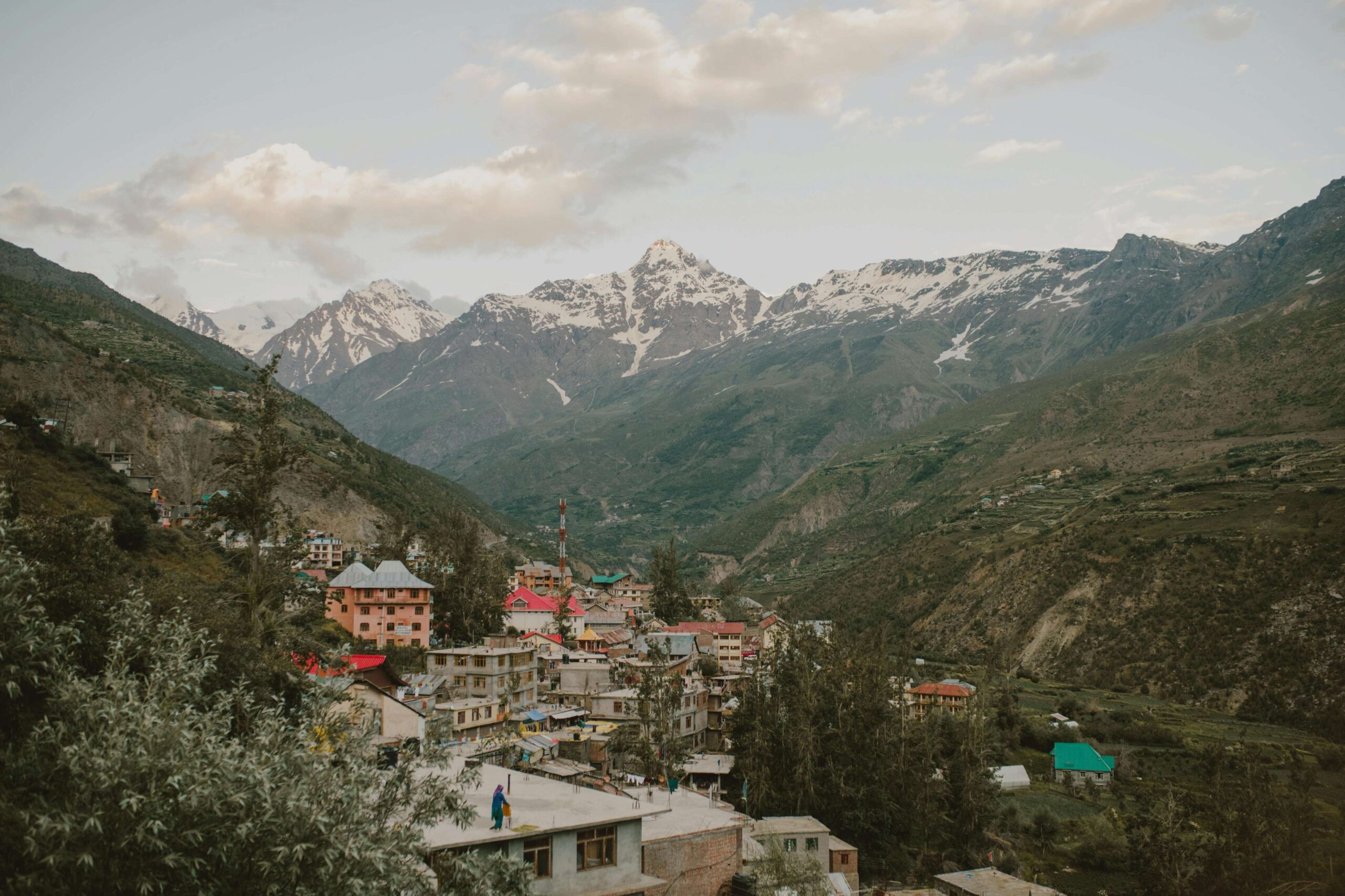 Embark on a Himalayan Odyssey: Unveiling the Charms of Shimla-Manali Tour from Kolkata